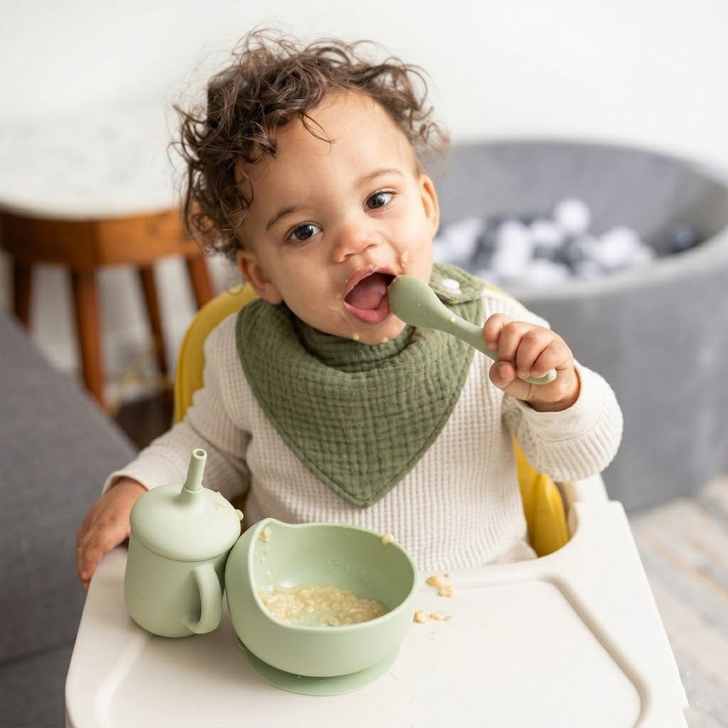 Soft Cotton Baby Bandana Bib - Solid Color Feeding Saliva Towel - Multi-functional Burp Cloth & Scarf for Boys & Girls