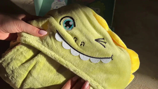 HoodieHug™ Baby Towel (Pottyrex): Keeping Bath Time Warm and Simple