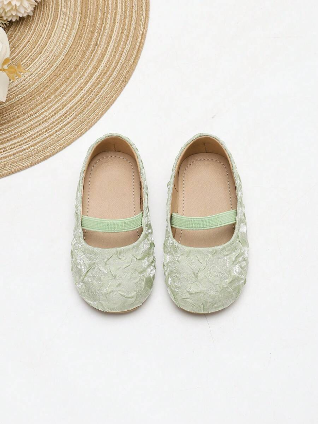 Elegant Pleated Princess Shoes for Girls - Comfortable Pleated Slip-On Loafers