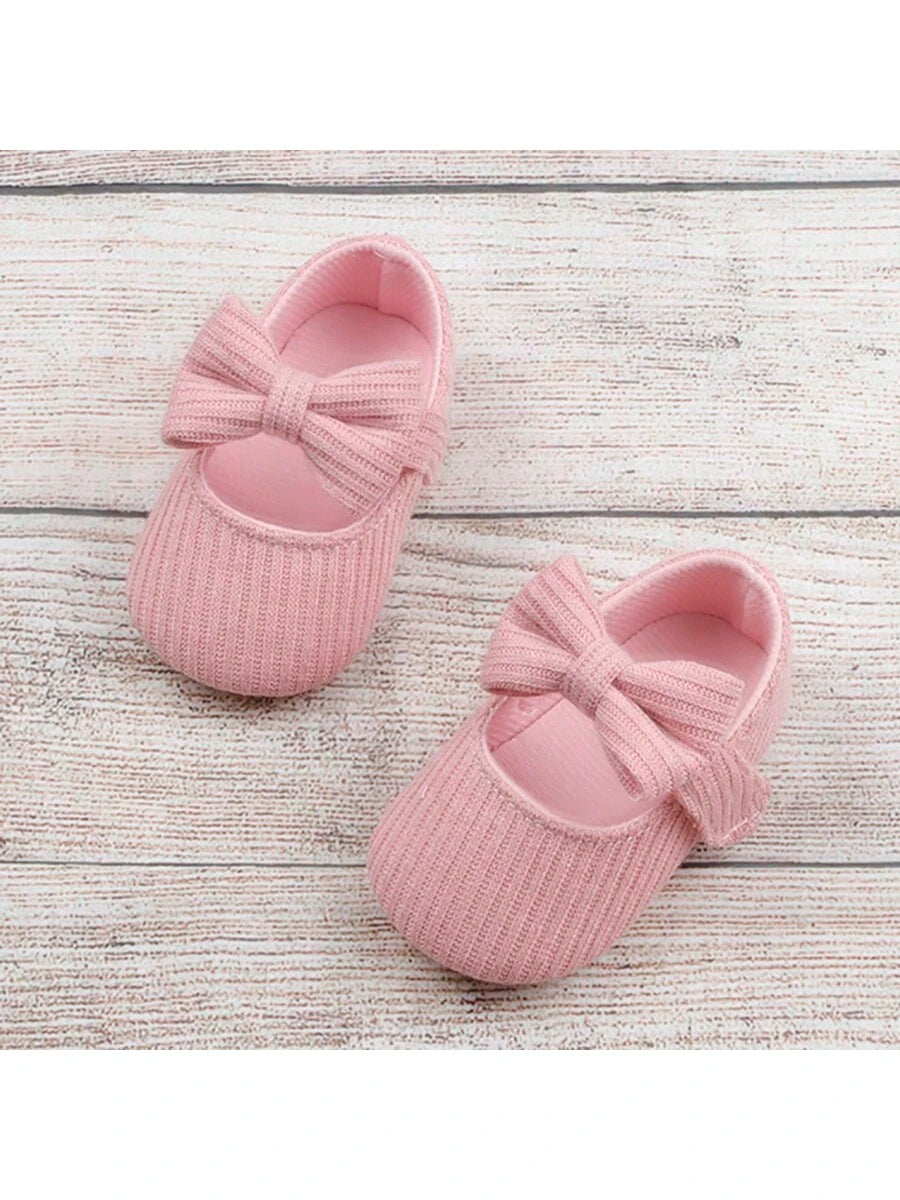 Cozy Woolen Cloth Princess Shoes for Girls - Cute Strap Design Soft Sole Autumn Shoes