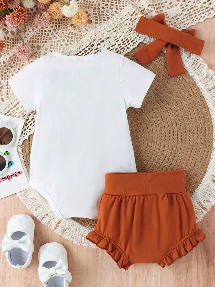 Infant Girl 2pcs Letter Embossed Bodysuit and Ruffle Shorts Summer Outfit