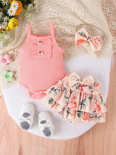 2PCS Baby Girl Lovely Bodysuit and Shorts Set for Cute Summer Daily Wear
