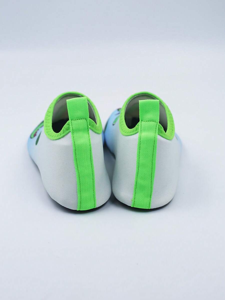 Kids Summer Water Shoes Cartoon Anti Slip Beach and Pool Shoes for Outdoor Water Play