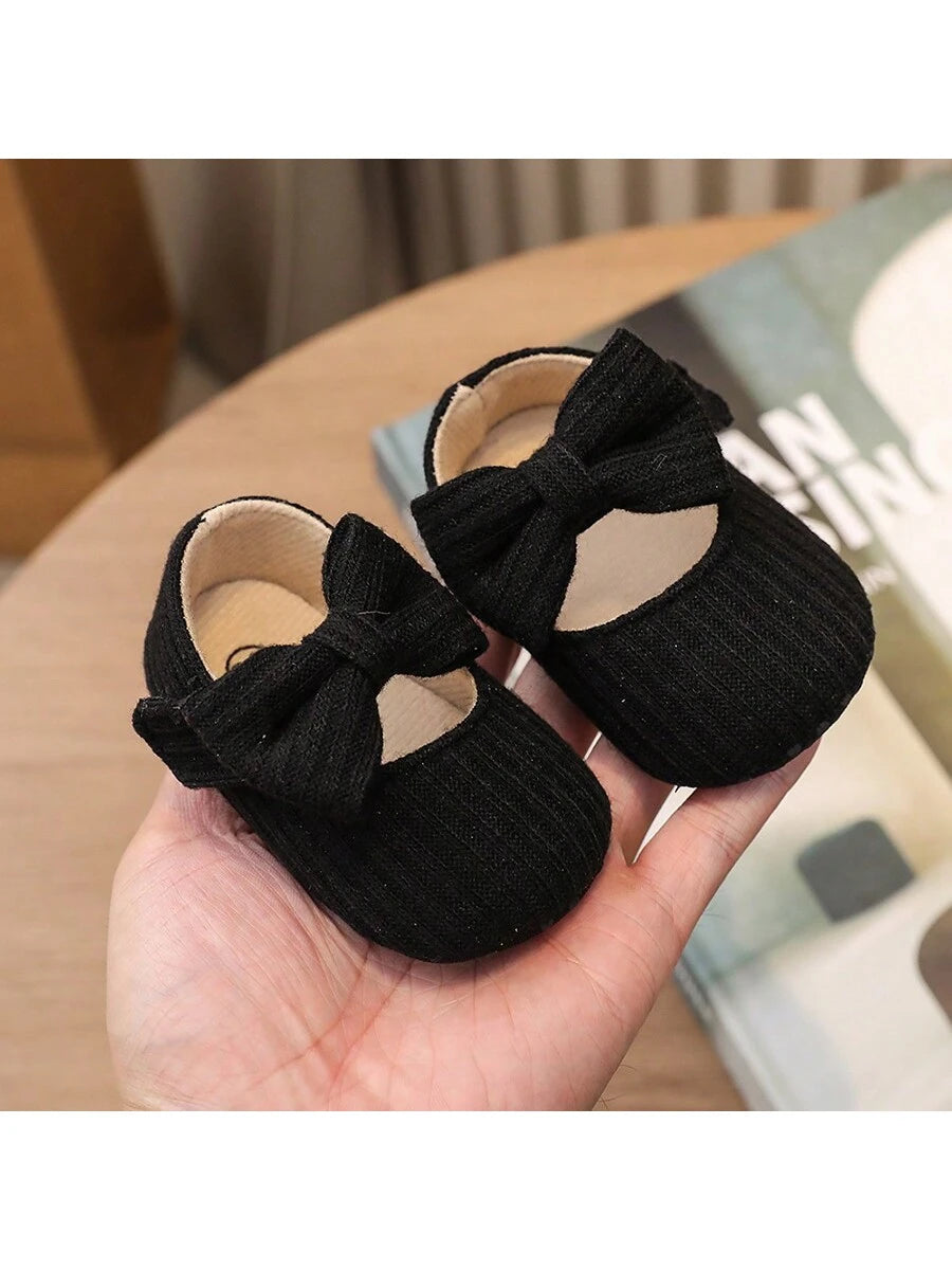 Cozy Woolen Cloth Princess Shoes for Girls - Cute Strap Design Soft Sole Autumn Shoes
