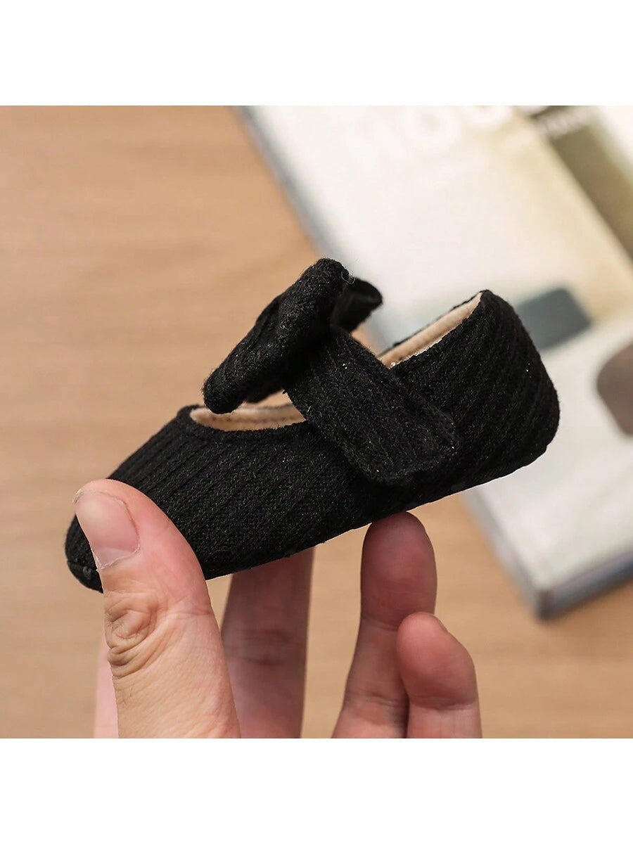 Cozy Woolen Cloth Princess Shoes for Girls - Cute Strap Design Soft Sole Autumn Shoes