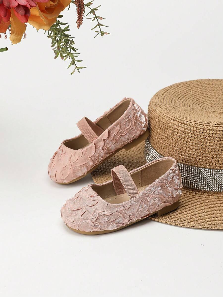 Elegant Pleated Princess Shoes for Girls - Comfortable Pleated Slip-On Loafers