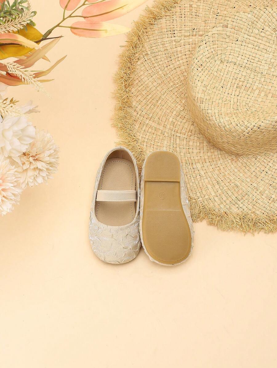 Elegant Pleated Princess Shoes for Girls - Comfortable Pleated Slip-On Loafers