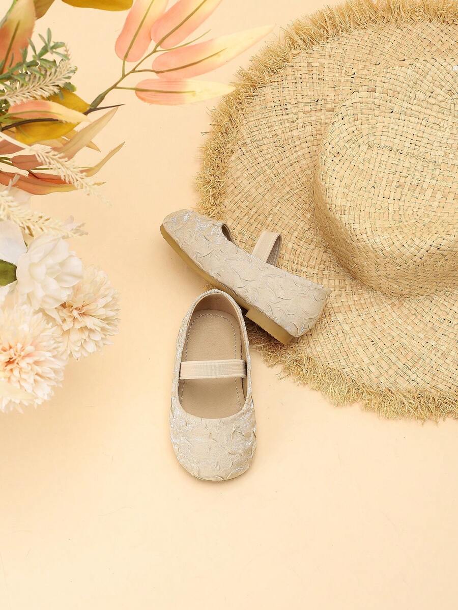 Elegant Pleated Princess Shoes for Girls - Comfortable Pleated Slip-On Loafers