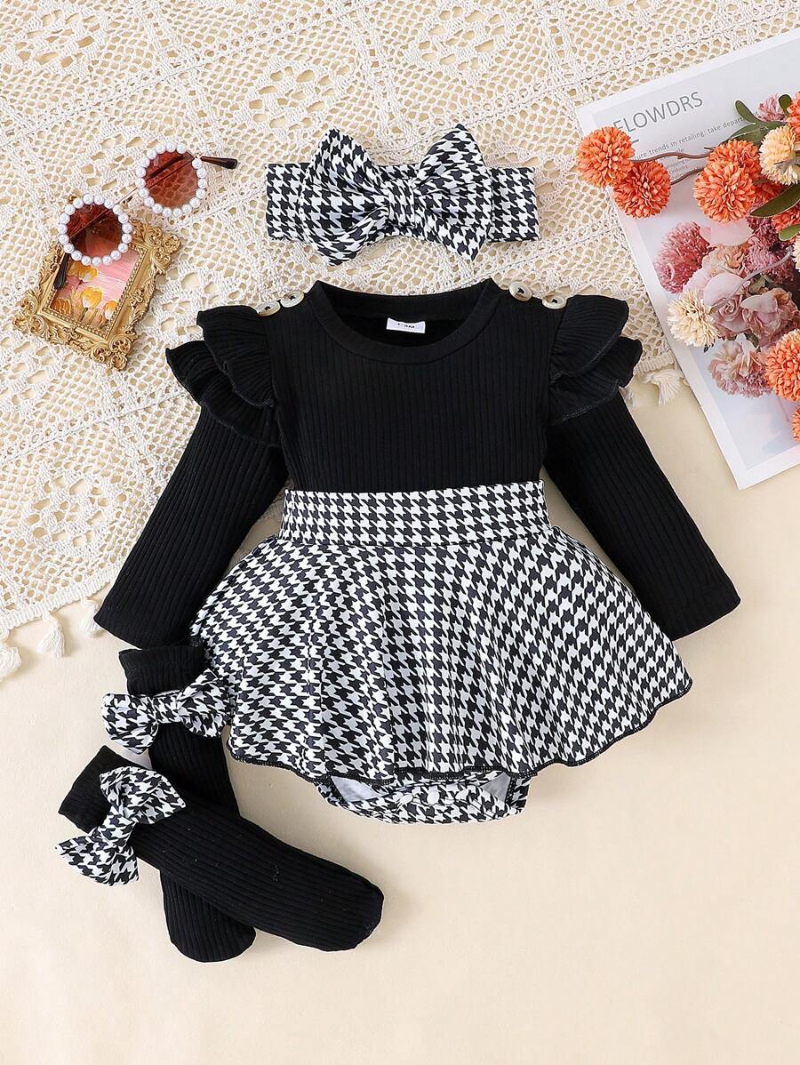 Baby Ribbed Patchwork Long Sleeve Romper for Spring and Autumn Daily Wear
