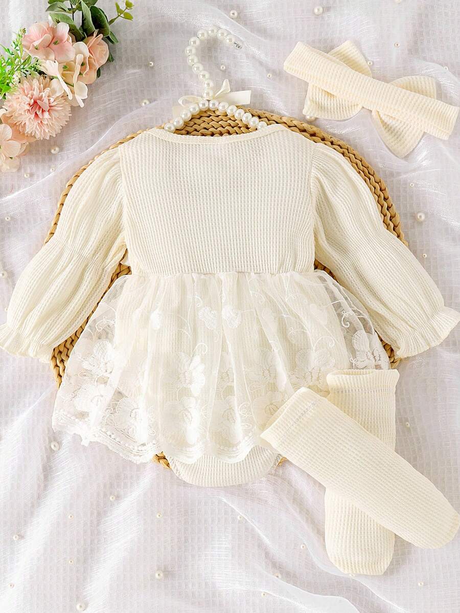 3PCS Baby Elegant Mesh Contrast Bodysuit Set with Headband and Socks for Autumn and Winter Wear