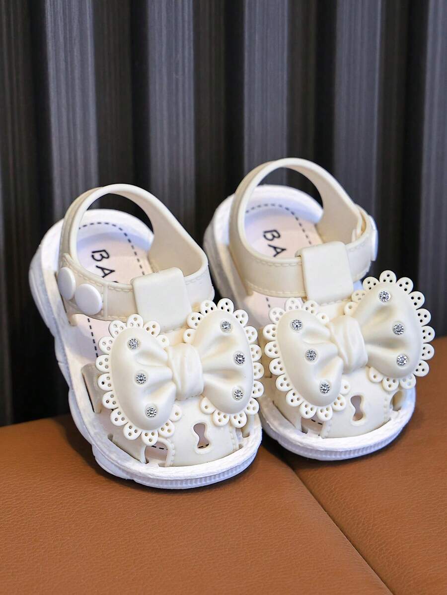 Cute White Sandals - Soft Infant Toddler Summer Beach Shoes for Baby Girls