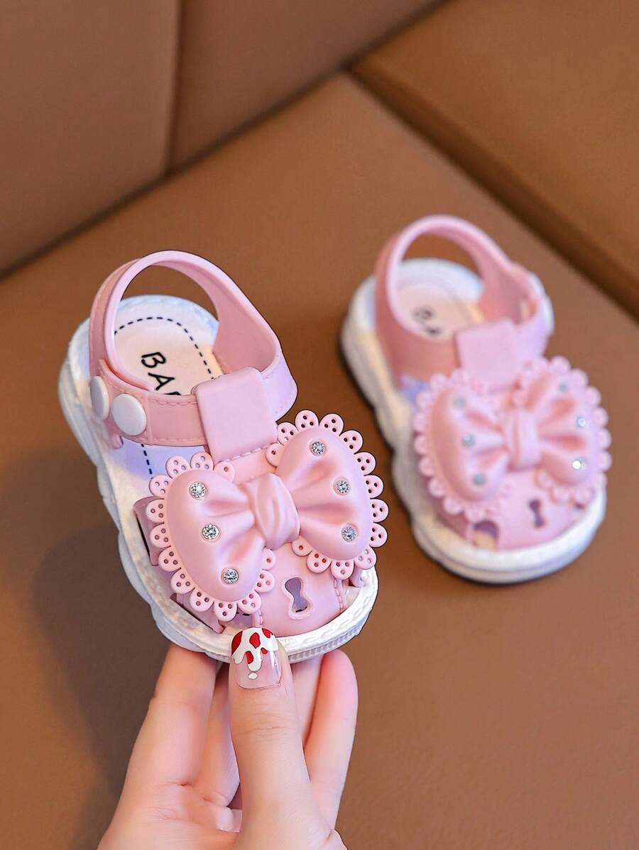 Cute White Sandals - Soft Infant Toddler Summer Beach Shoes for Baby Girls