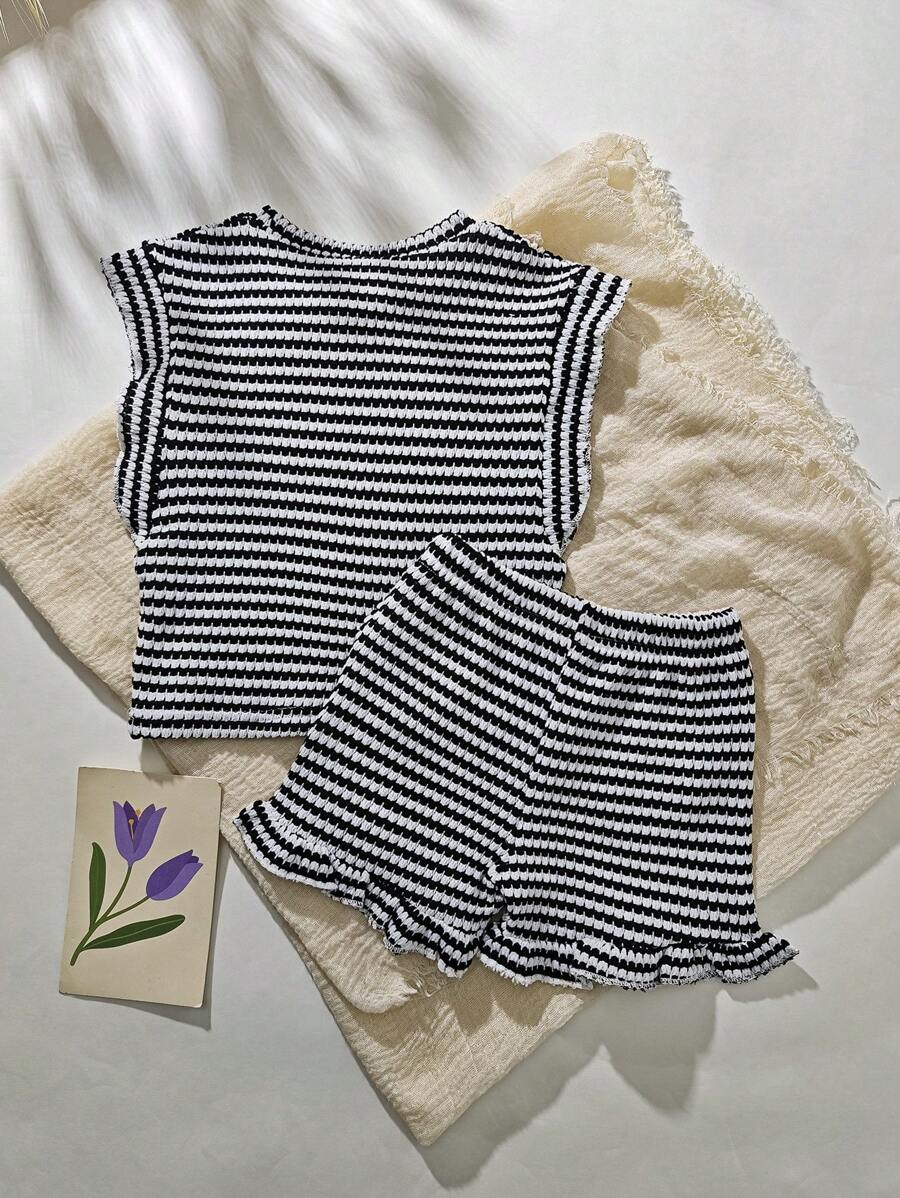 Baby Girl Black & White Striped Ruffle Sleeve T-Shirt & Shorts Set