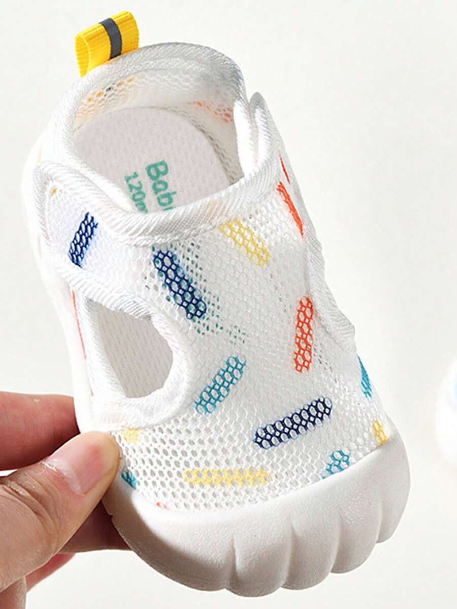 0-3 Years Old Baby Mesh Walking Shoes - Soft Sole Anti-Skid Summer Sandals