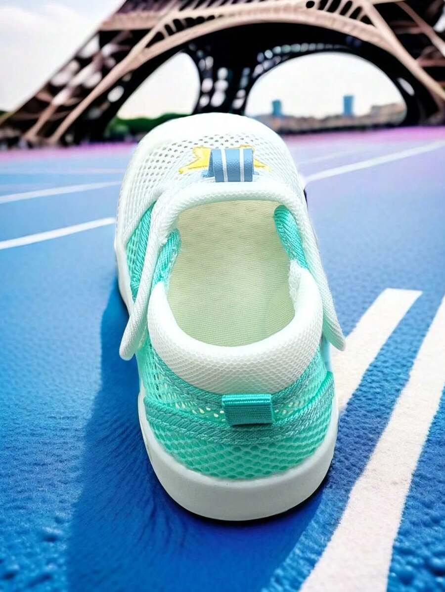 Kids Rainbow Cloud Mesh Sneakers Breathable Hook and Loop Anti Slip Casual Sports Shoes