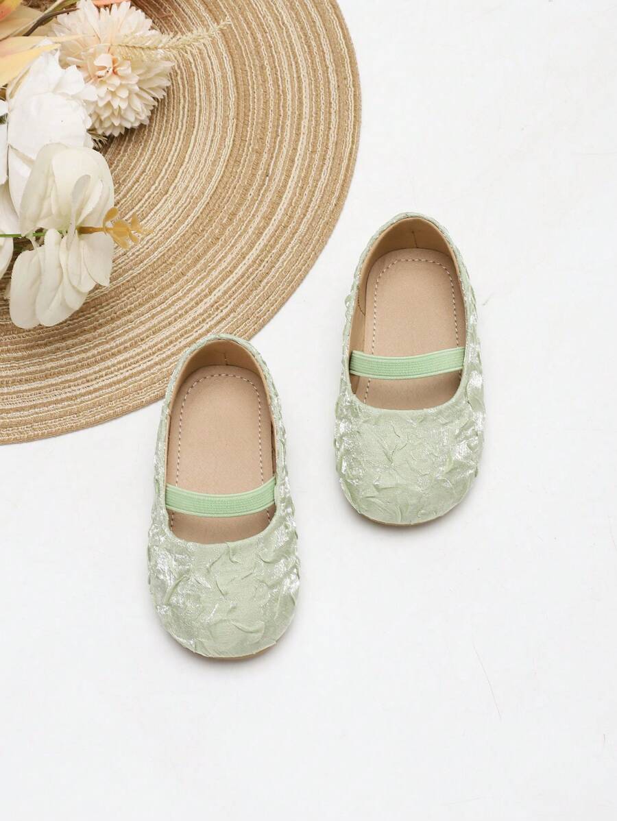 Elegant Pleated Princess Shoes for Girls - Comfortable Pleated Slip-On Loafers