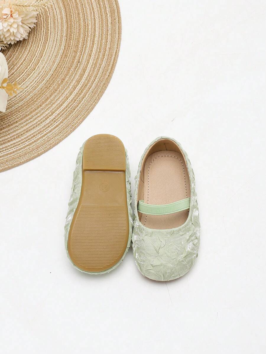 Elegant Pleated Princess Shoes for Girls - Comfortable Pleated Slip-On Loafers