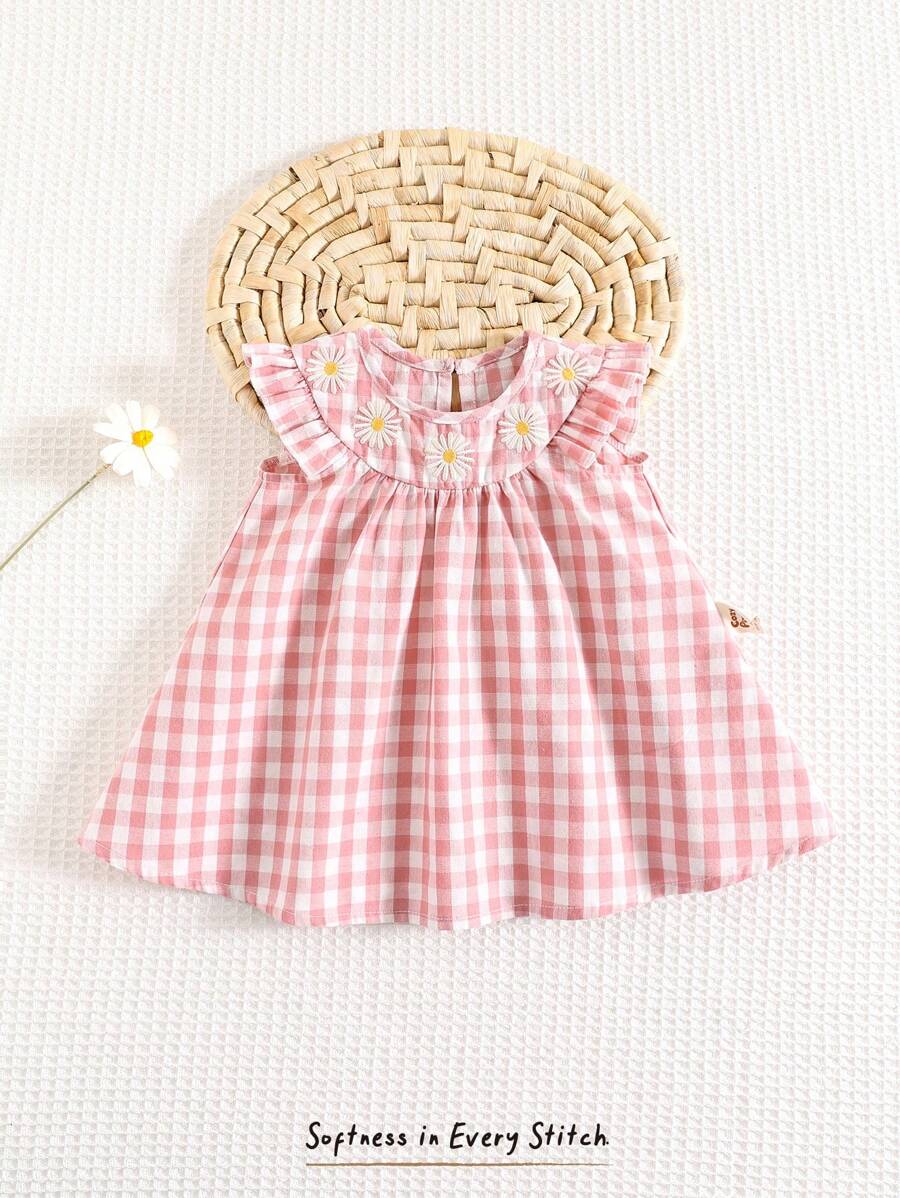 Baby Daisy Pattern Ruffle Hem Dress for Cute Spring and Summer Wear