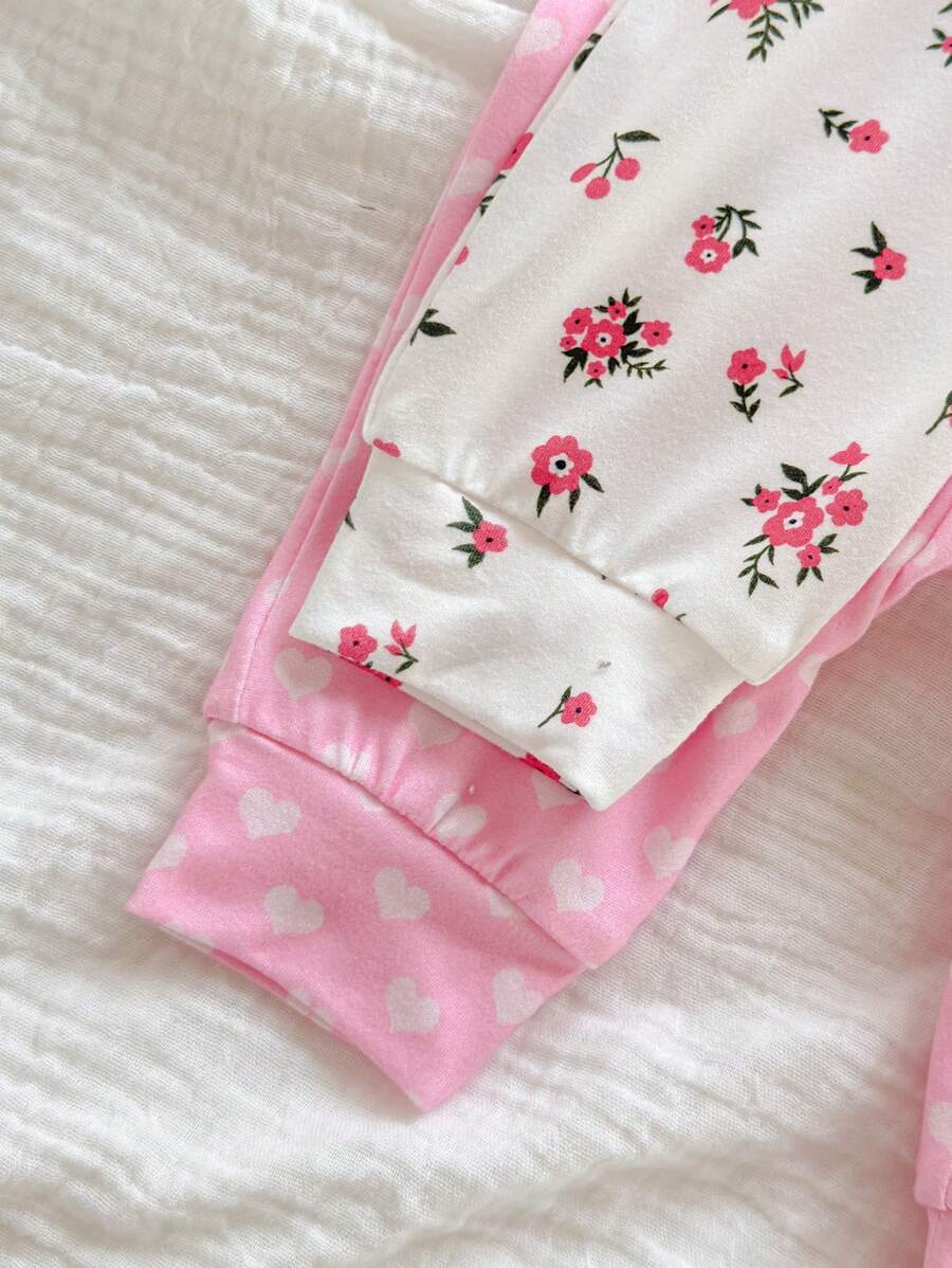 2pcs Baby Girl Heart and Ditsy Floral Jumpsuit Set - Sweet Long Sleeve Outfit
