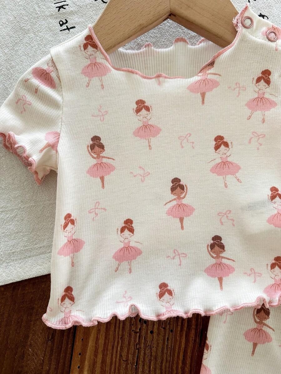 Baby Strawberry Print Short Sleeve Pajama Set for Cozy Summer Sleepwear