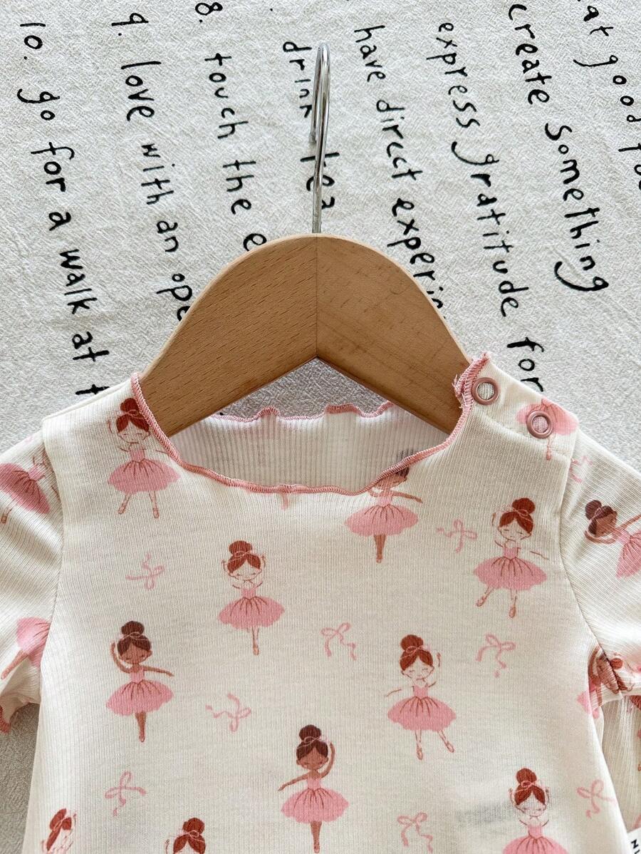 Baby Strawberry Print Short Sleeve Pajama Set for Cozy Summer Sleepwear
