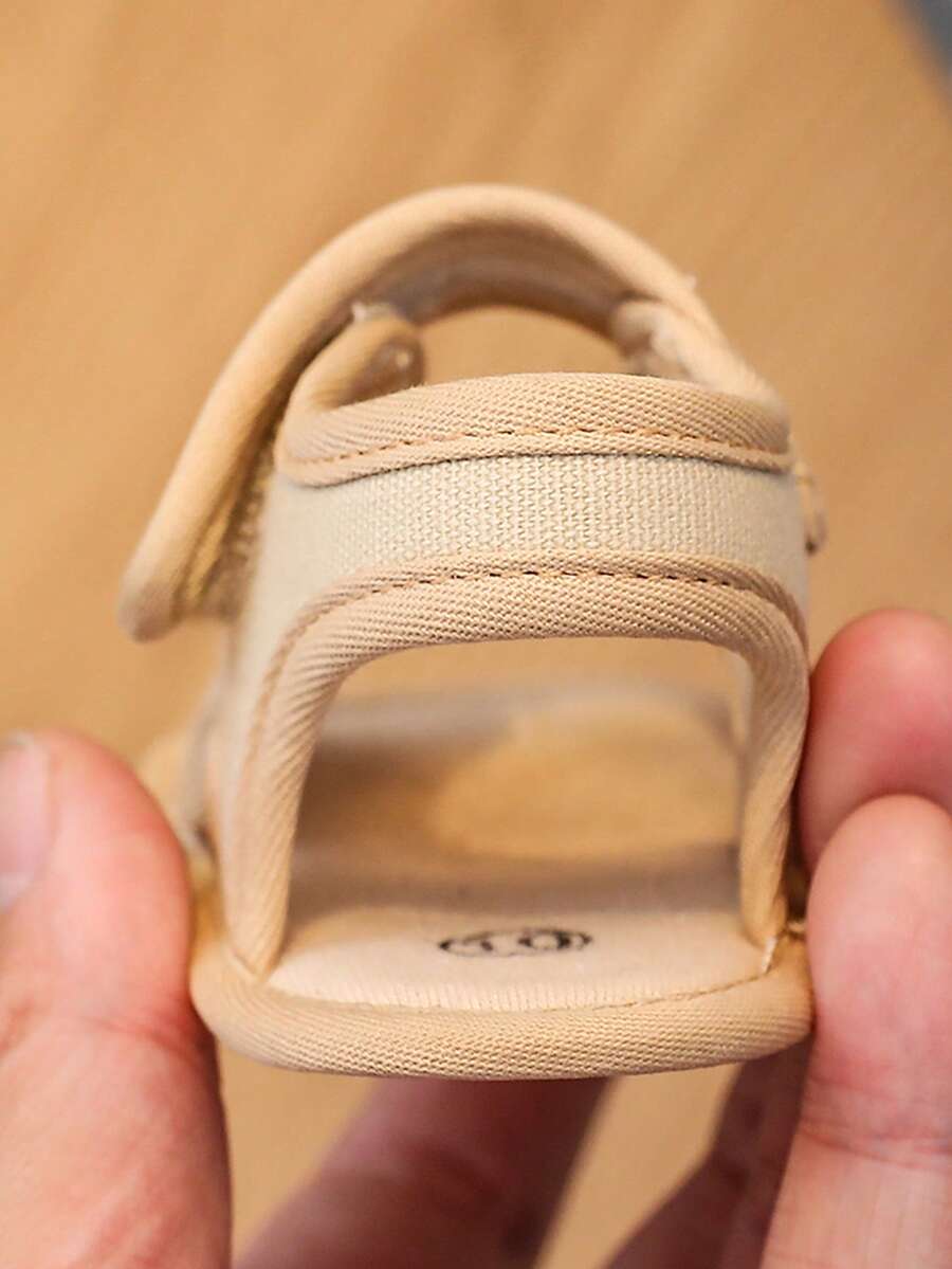 Boys Casual Beach Sandals for Summer Outdoor Wear