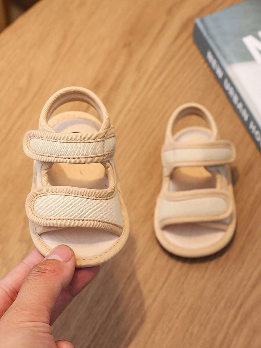 Boys Casual Beach Sandals for Summer Outdoor Wear
