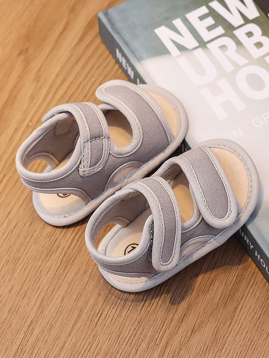 Boys Casual Beach Sandals for Summer Outdoor Wear