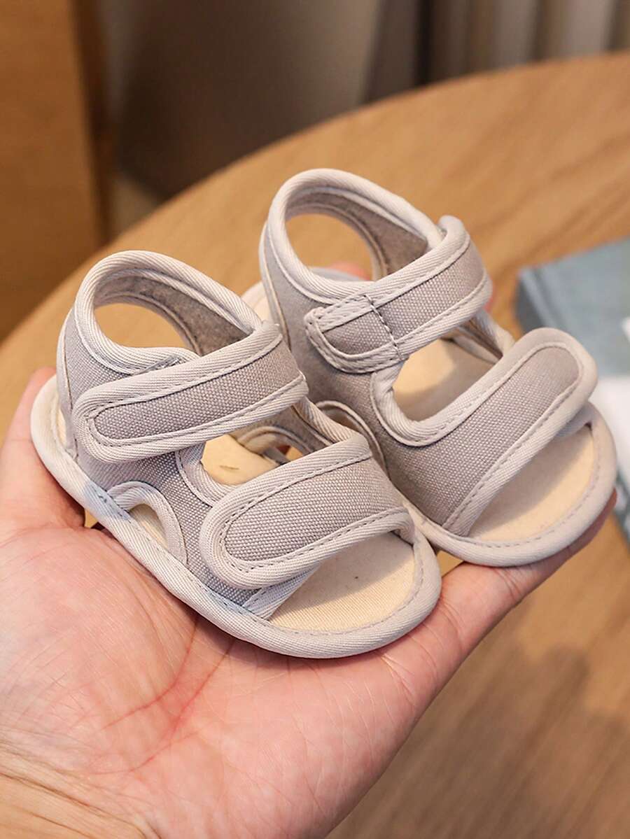 Boys Casual Beach Sandals for Summer Outdoor Wear