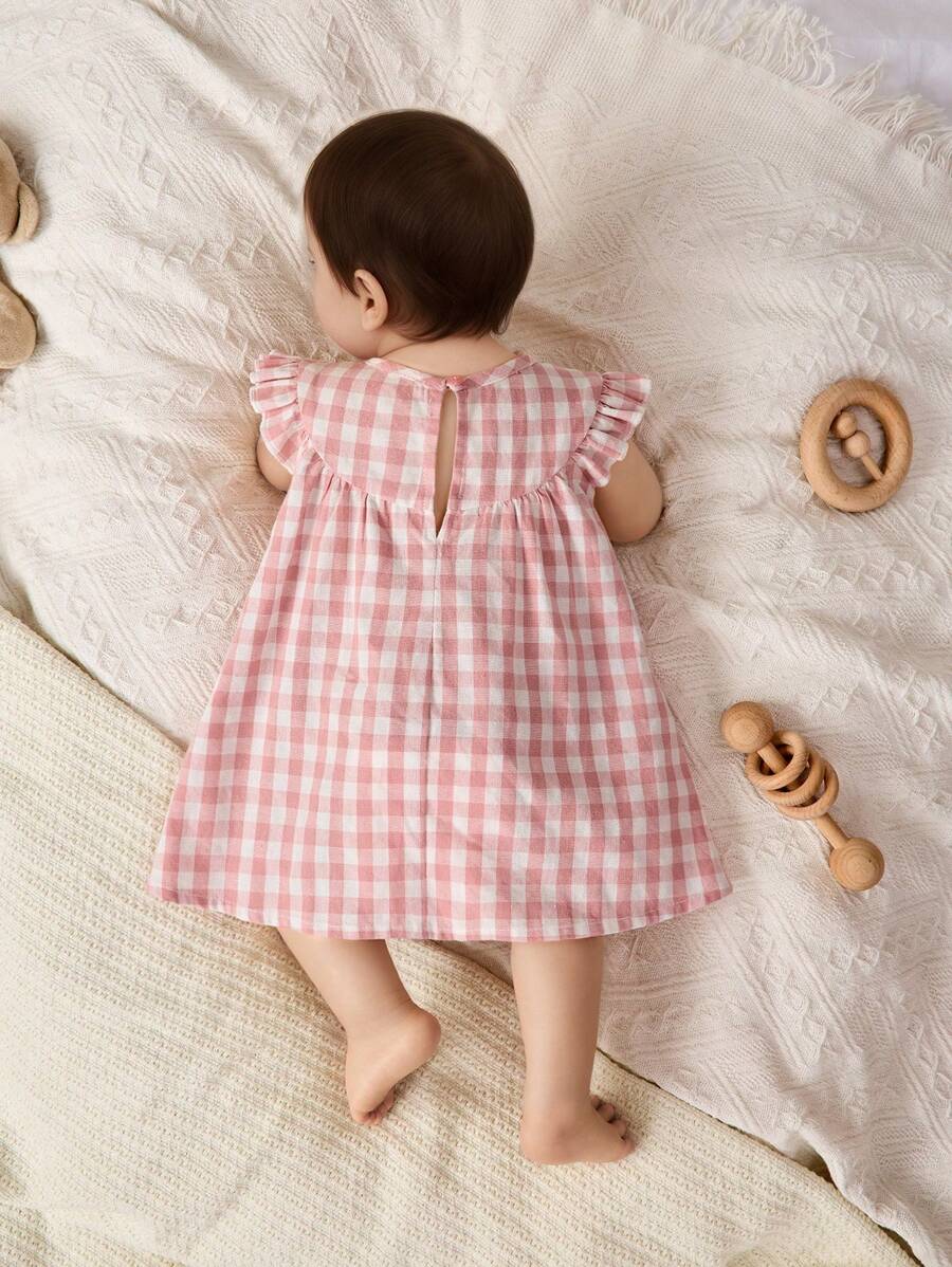 Baby Daisy Pattern Ruffle Hem Dress for Cute Spring and Summer Wear