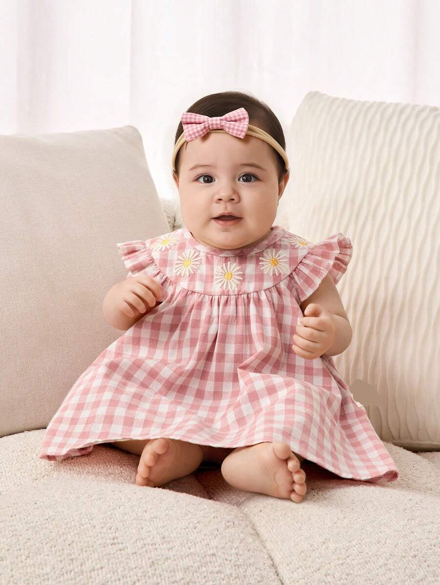 Baby Daisy Pattern Ruffle Hem Dress for Cute Spring and Summer Wear