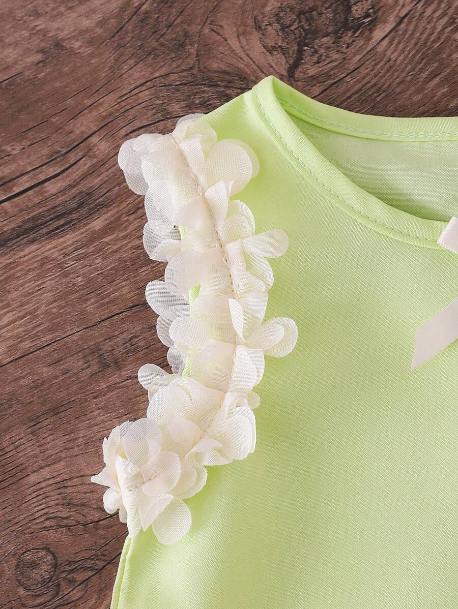 Light Green Vest Top And Apricot Shorts Set For Toddler Girls Vacation Wear