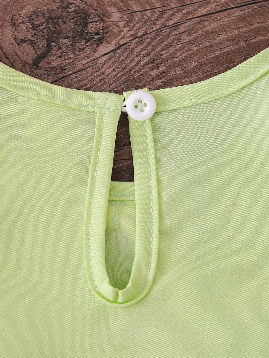 Light Green Vest Top And Apricot Shorts Set For Toddler Girls Vacation Wear