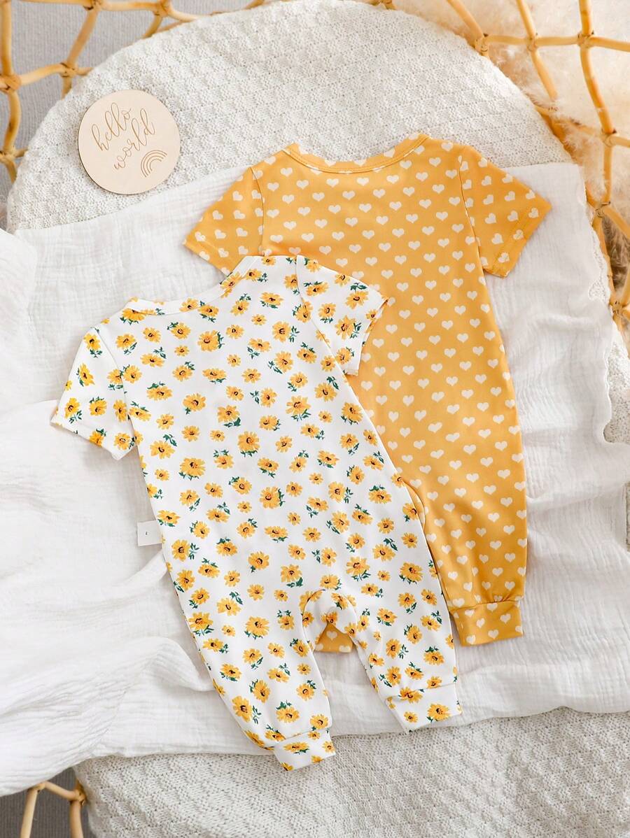 2pcs Baby Girl Heart and Ditsy Floral Jumpsuit Set - Sweet Long Sleeve Outfit