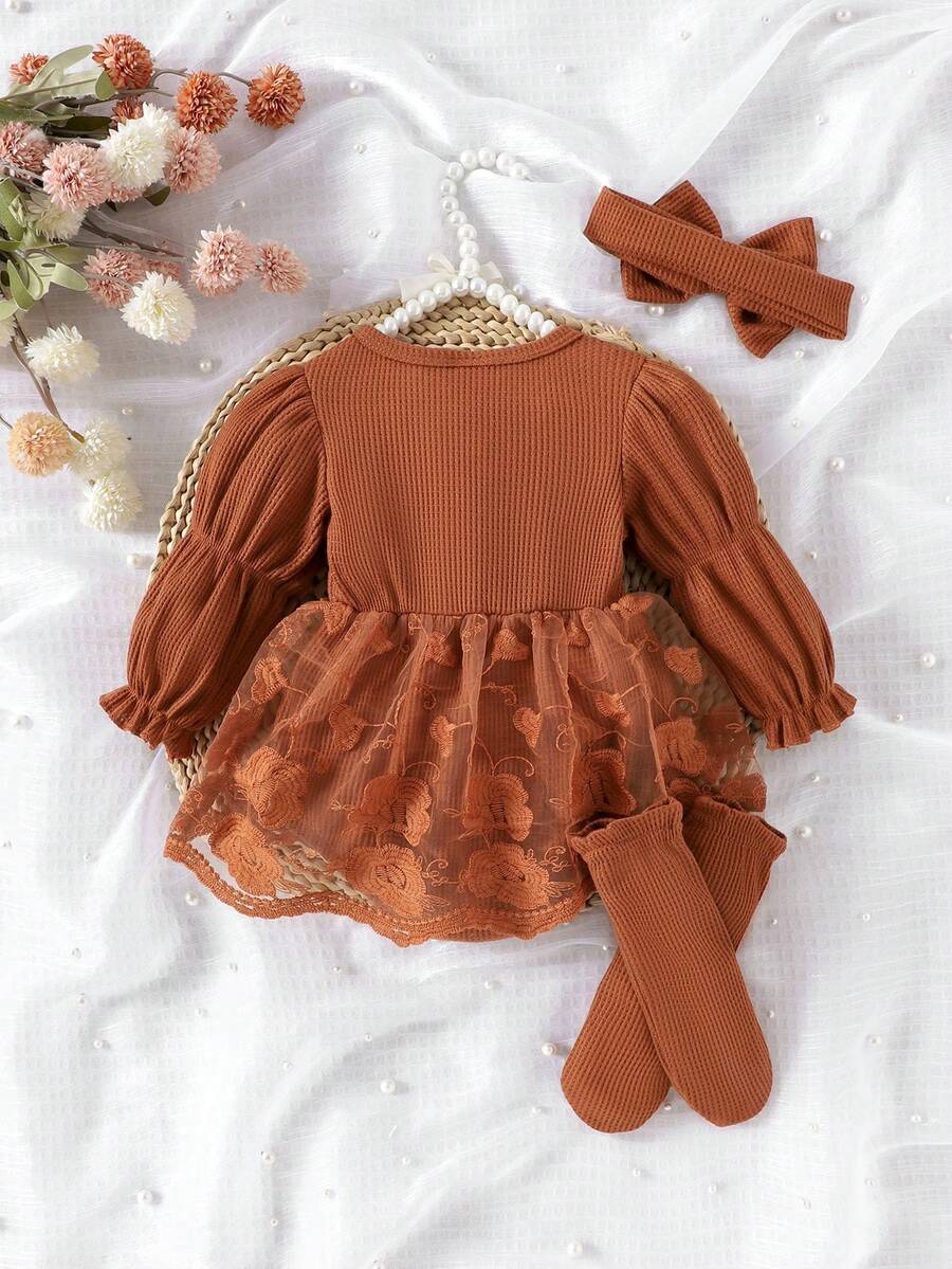 3PCS Baby Elegant Mesh Contrast Bodysuit Set with Headband and Socks for Autumn and Winter Wear