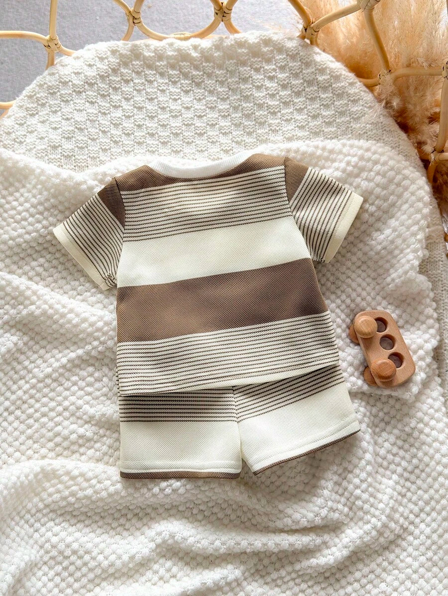 2PCS Baby Letter Knit Top and Shorts Set for Casual Daily Wear and Playtime