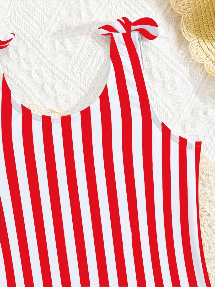 Little Girls Floral And Stripe Print Swimwear Fashion Summer Pool Outfit