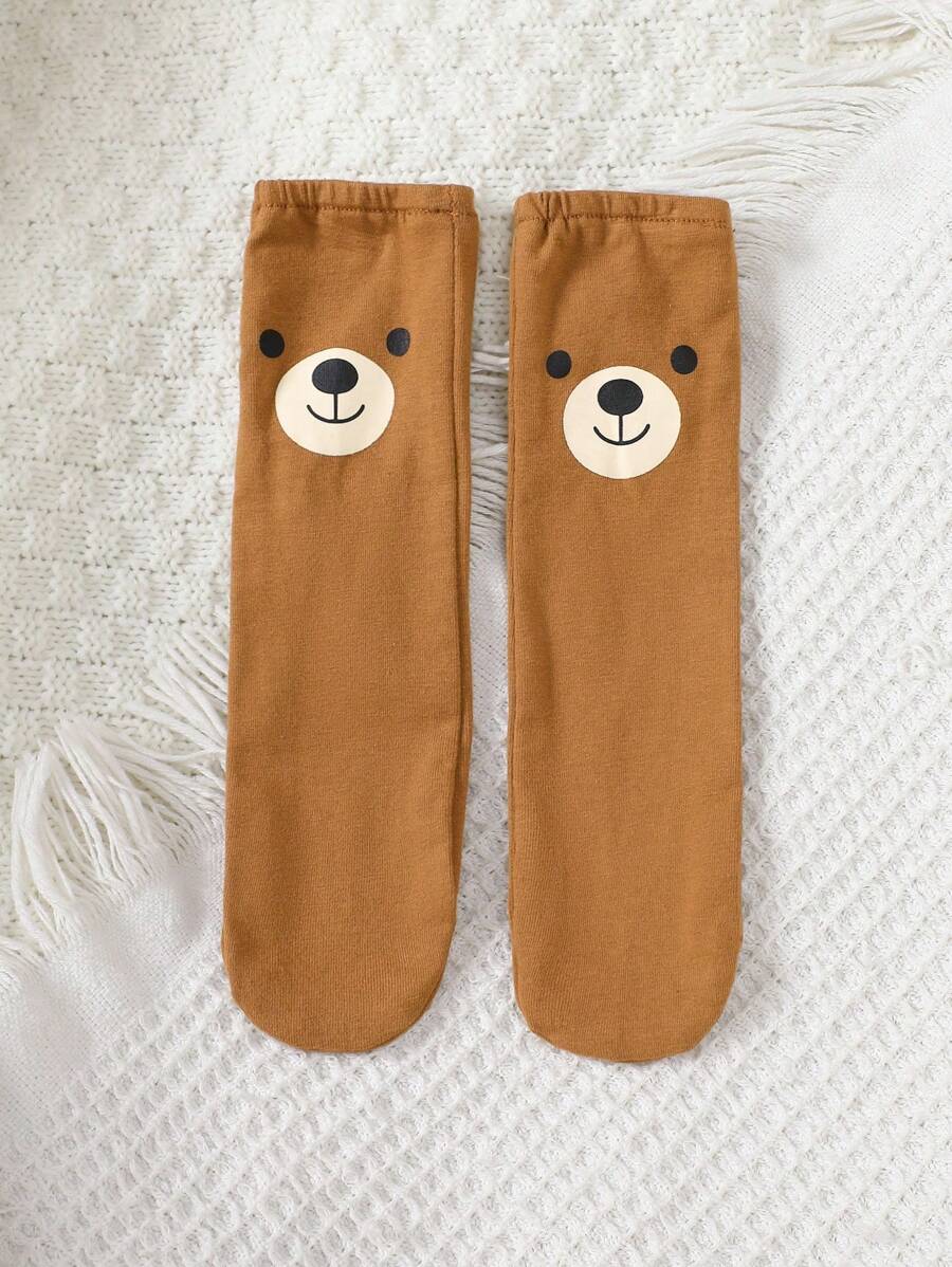 Teddy Bear Print Jumpsuit Hat and Socks Outfit Set for Cute Autumn and Winter Wear