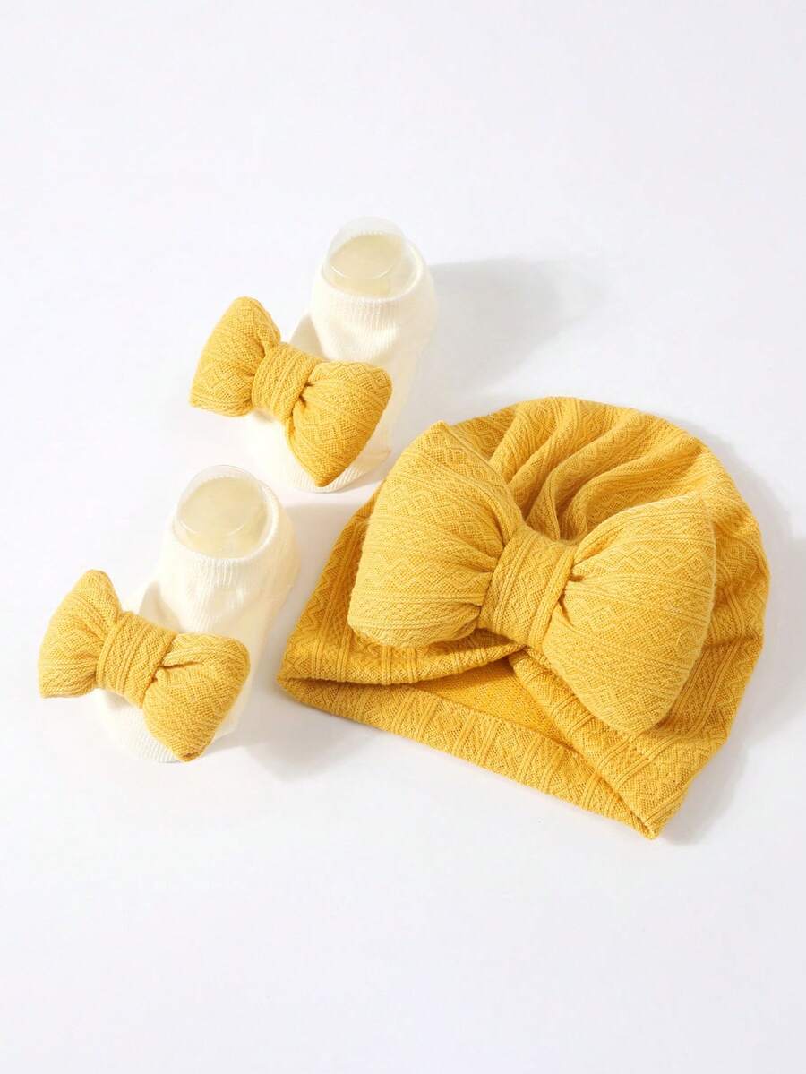 2pcs Set Princess Style Bow Beanie Hat and Socks for Cute Daily Wear