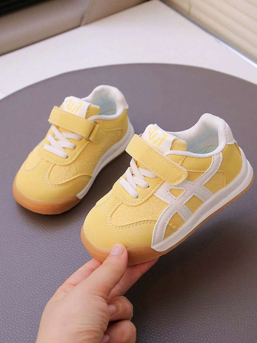 Unisex Kids Low-Top Casual Sneakers - Non-Slip Wear-Resistant Walking Shoes for All Seasons