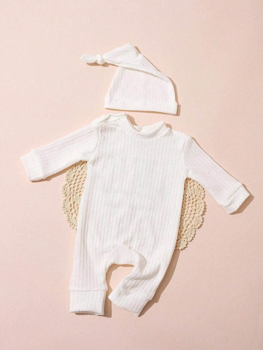 Infant Photo Studio Shooting Props - "HELLO" Embroidered Jumpsuit & Matching Hat