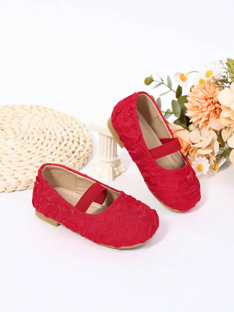 Elegant Pleated Princess Shoes for Girls - Comfortable Pleated Slip-On Loafers