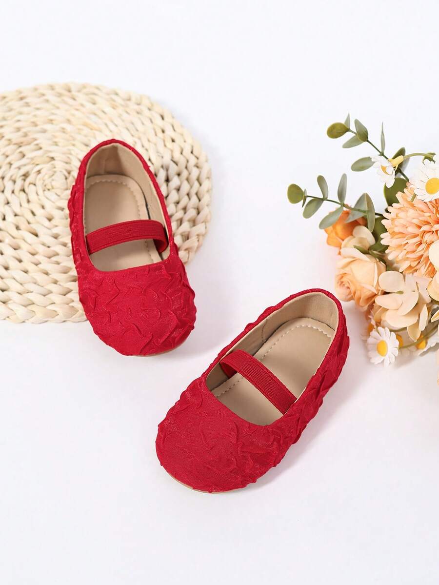 Elegant Pleated Princess Shoes for Girls - Comfortable Pleated Slip-On Loafers