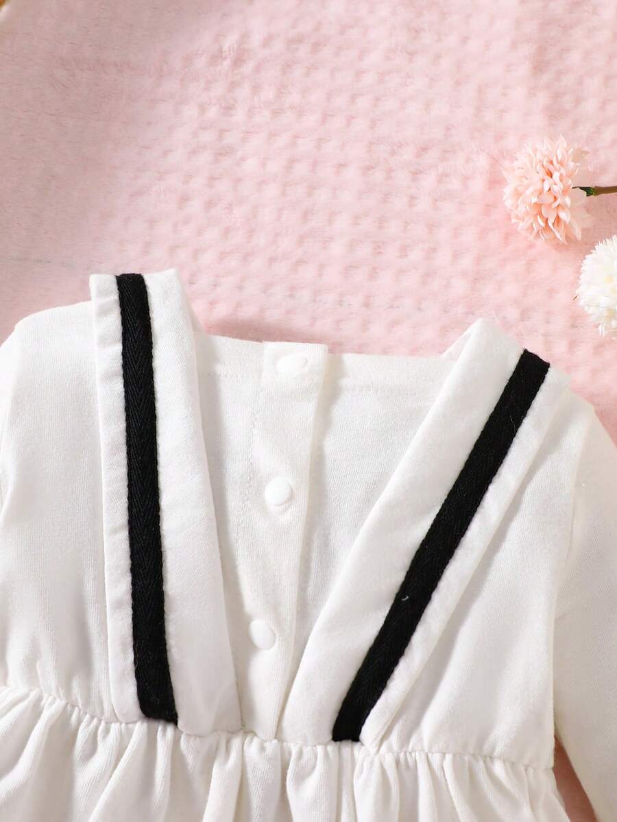 Baby Pink Heart Knit Dress with 3D Bow for Cute Daily and Outdoor Wear