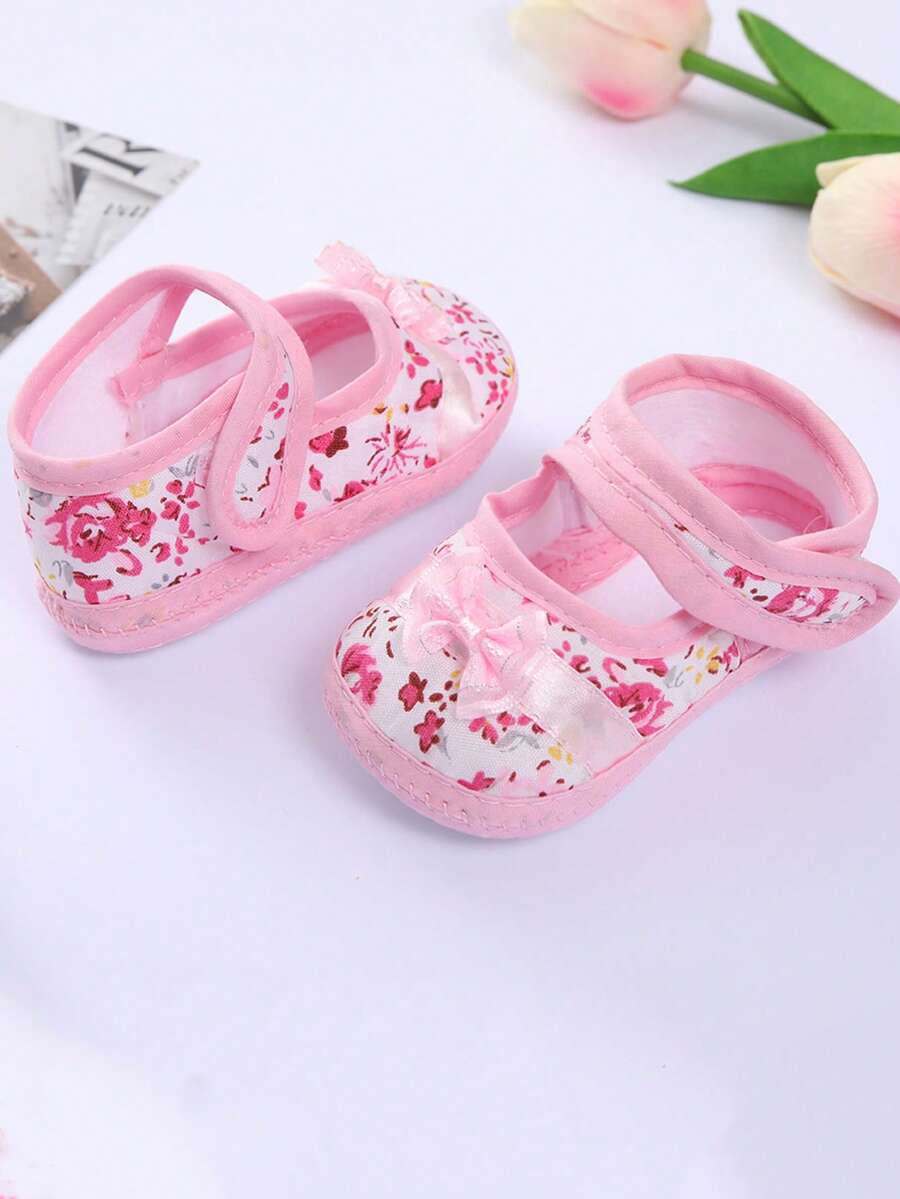 Infant Girls' Princess Shoes Socks – Delicate Lace Bow & Soft Sole, Non-Slip First Walkers for 0-12 Months