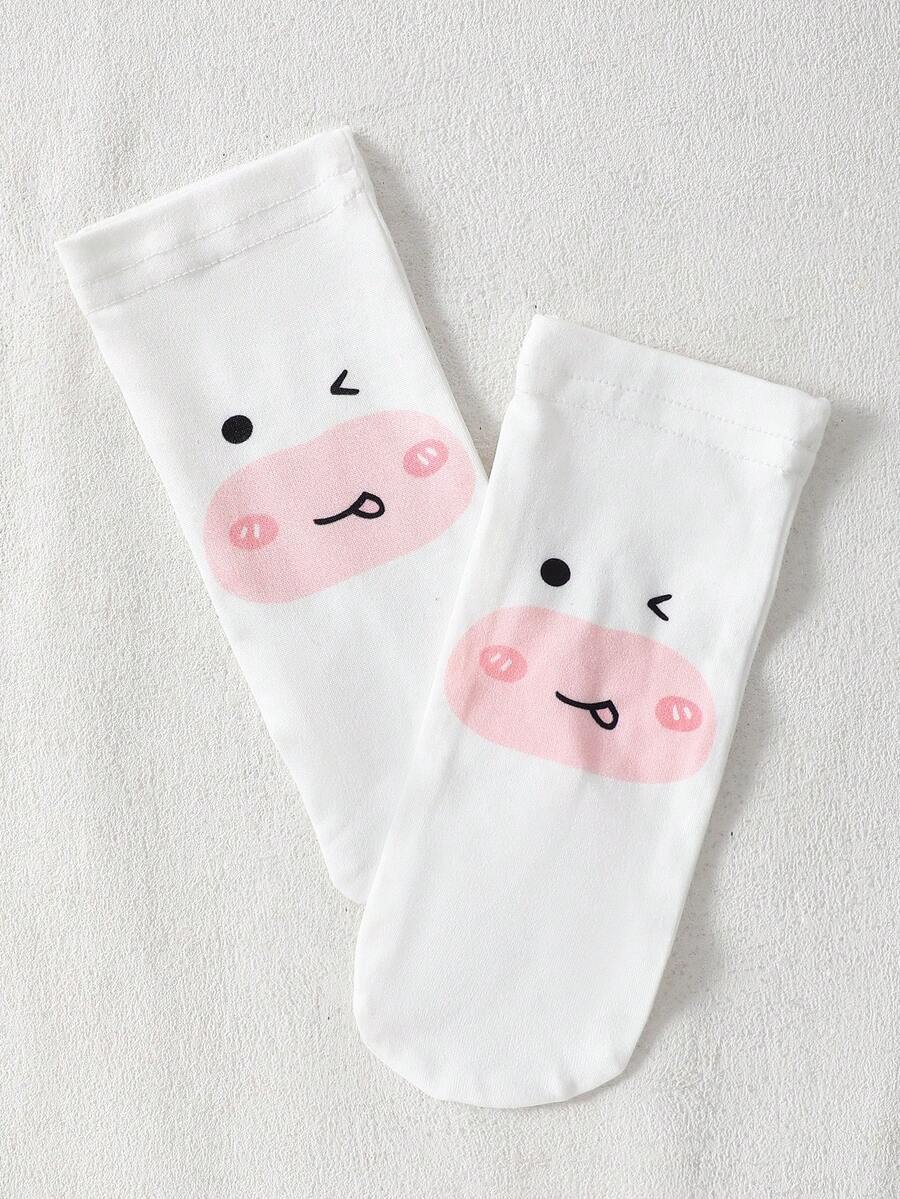 Cute Cow Theme Bodysuit Hat and Socks Outfit Set for Newborn Daily Wear
