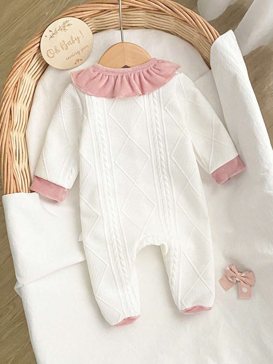 2PCS Newborn Baby Bear Print Long Sleeve Romper & Hat Set – Cozy Winter Outfit