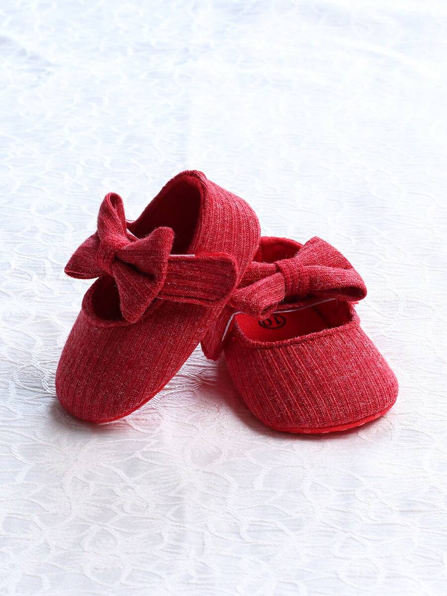 Cozy Woolen Cloth Princess Shoes for Girls - Cute Strap Design Soft Sole Autumn Shoes