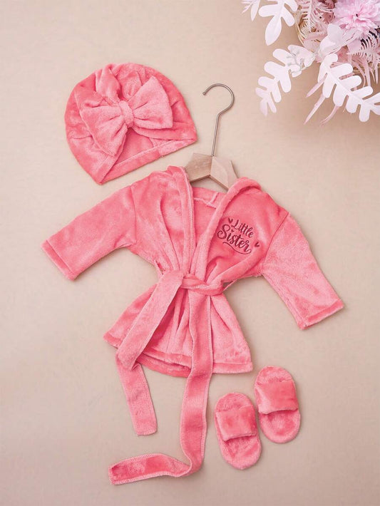 Infant Photoshoot Outfits with Love Embroidery - Lovely Bathrobe Prop Set for Newborns