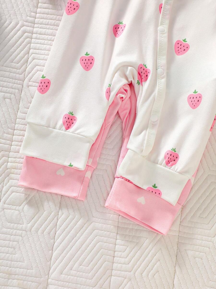 2PCS Baby Strawberry Print Long Sleeve Romper Set for Spring and Autumn Wear